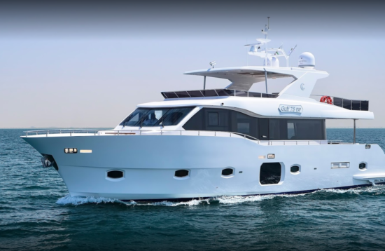 90 FT YACHT GULF 45 PERS